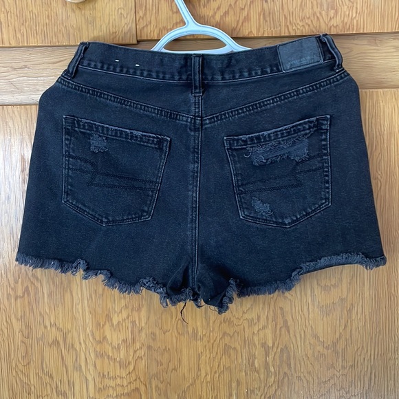 AE MOM shorts - Picture 2 of 5